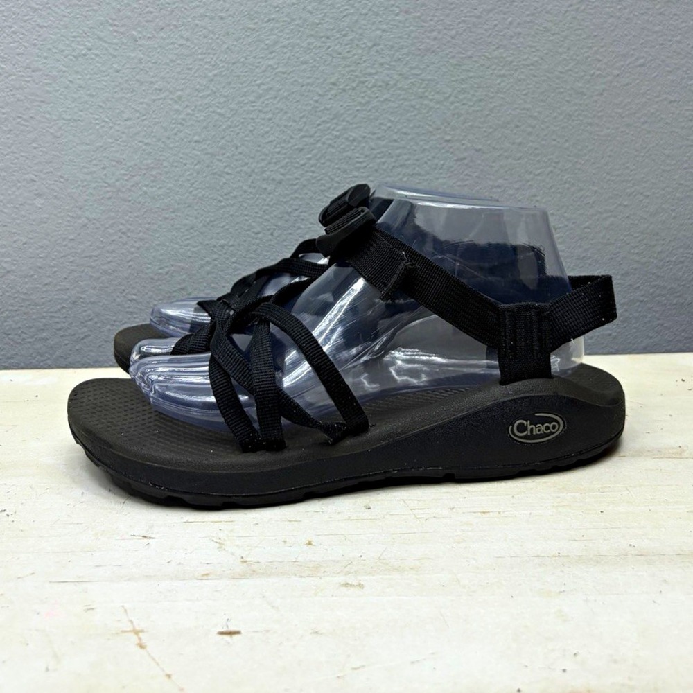 Chaco ZX2 Black Classic Sandals Size 9